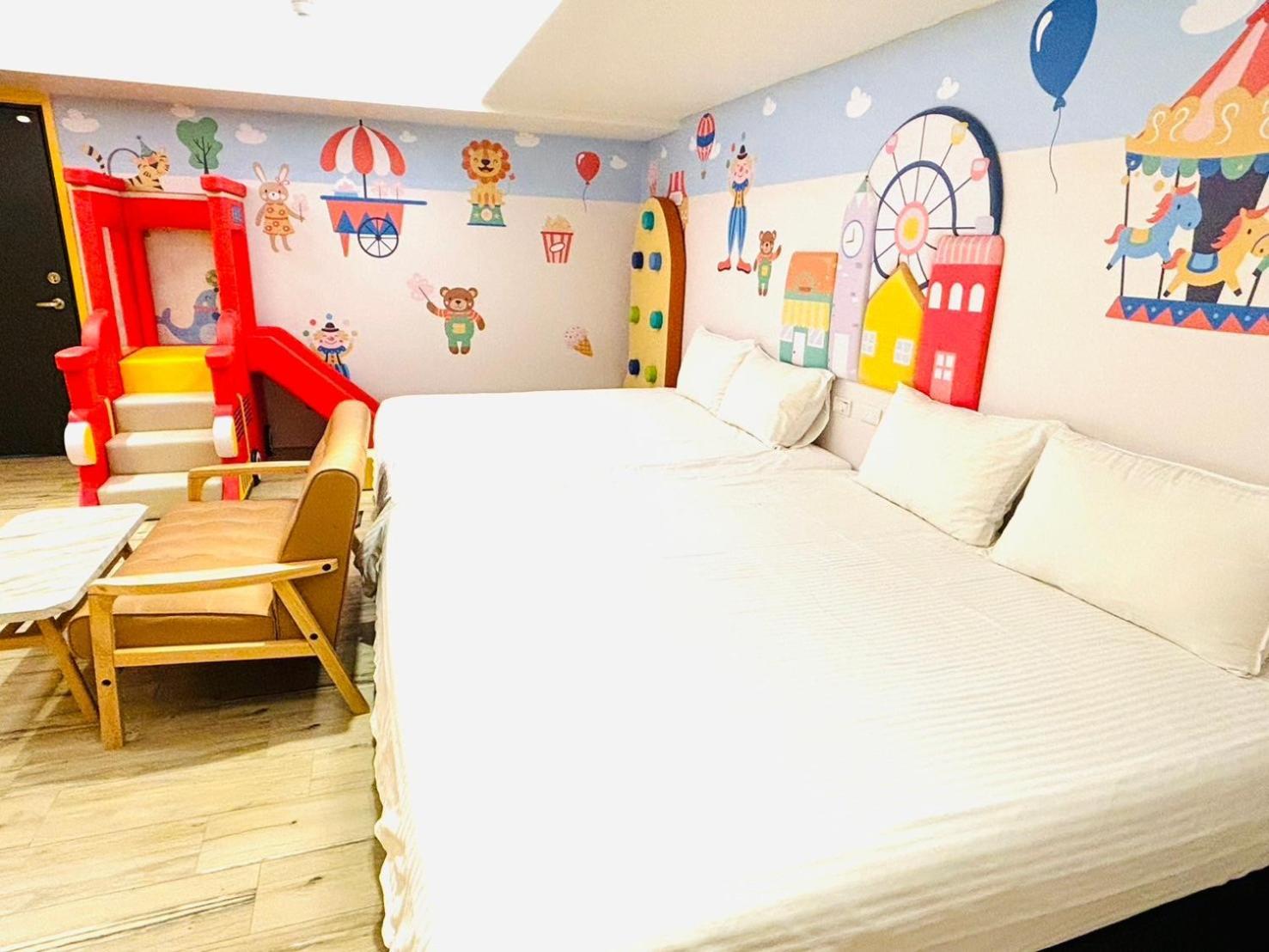 Have Fun Hotel Lotung Kültér fotó
