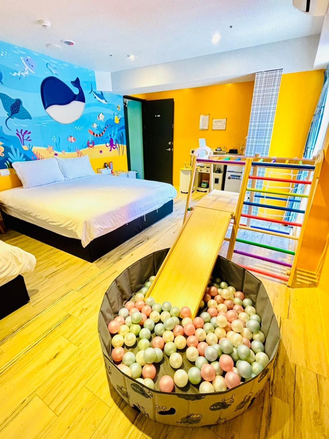 Have Fun Hotel Lotung Kültér fotó